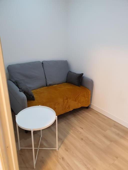 Le Tournesol, Appartement T1 Bis Hericourt  Kültér fotó